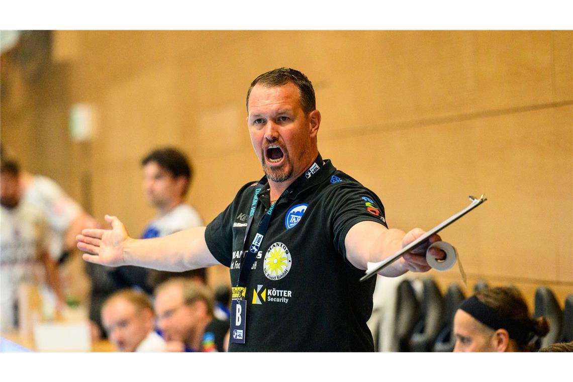 Misha Kaufmann (TVB Stuttgart, 41 Jahre alt): Misha Kaufmann war in der Schweiz ein torgefährlicher Rückraumspieler und krönte sich 2009 zum Torschützenkönig. Als Trainer führte er den ThSV Eisenach erst in die Bundesliga und hielt den Club dort mit leidenschaftlichem Handball über Wasser. 2025 wagte er den nächsten Schritt und übernahm den TVB Stuttgart, wo er frischen Schwung in die Liga bringen will.