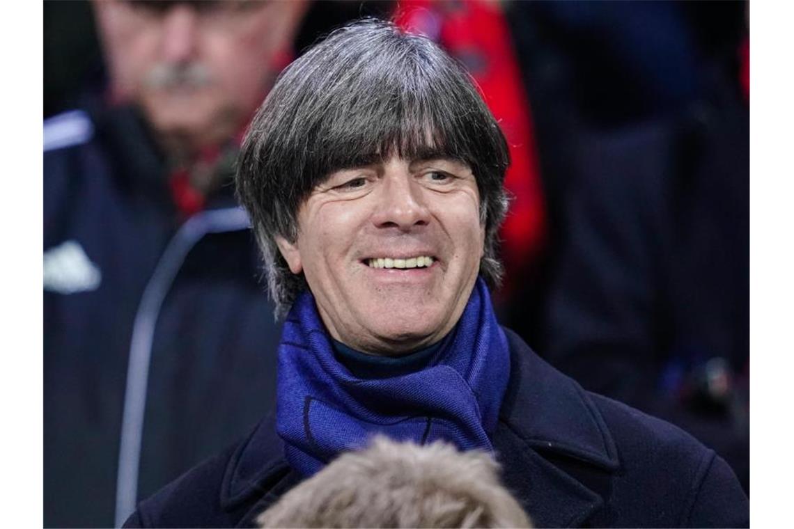 Löw: „Trainer mit 70? Das halte ich für undenkbar“ Mit 70 Jahren will Joachim Löw nicht mehr Trainer sein. Foto: Uwe Anspach/dpa