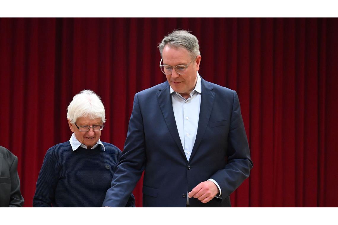 Mit Blick auf das Ergebnis betonte Schweitzer: "Es wird knapp, das weiß man. Das ist in Rheinland-Pfalz so."