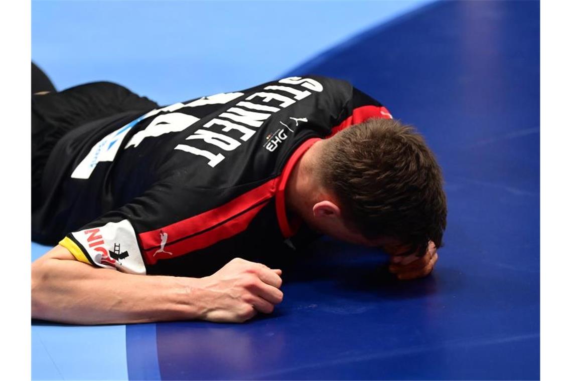 Corona-Chaos geht weiter: Zwei neue Fälle bei Handballern Mit Christoph Steinert (Bild) und Sebastian Firnhaber haben sich zwei weitere DHB-Spieler mit dem Coronavirus infiziert. Foto: Marijan Murat/dpa