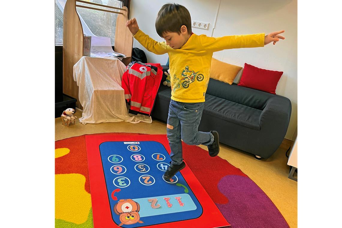 Aktion des DRK: Kinder lernen den Notruf 