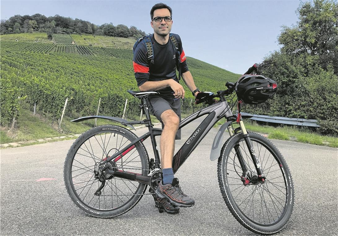 „Wir sind keine Halbgötter in Weiß“ Mit dem Rad zur Arbeit und zurück: Für Hartwig Enzel ein guter Weg, um den Kopf freizubekommen. Foto: privat