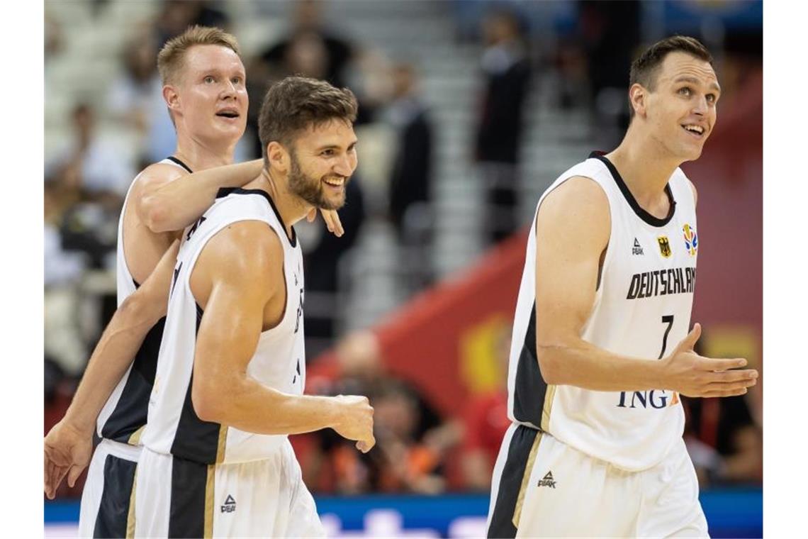 Mit dem Sieg über Kanada haben die deutschen Basketballspieler ihre Chance auf eine Olympia-Teilnahme gewahrt. Foto: Swen Pförtner