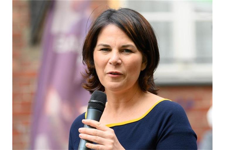 „Mit dem Vorschlag von Armin Laschet und Friedrich Merz macht die CDU eine Rolle rückwärts zur Politik der 90er Jahre“: Annalena Baerbock. Foto: Soeren Stache/dpa-Zentralbild/dpa