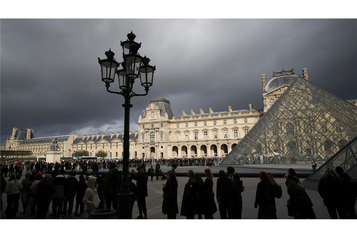Mit den Sicherheitsvorkehrungen im Pariser Louvre soll es nicht zum Besten bestellt sein (Archivbild).