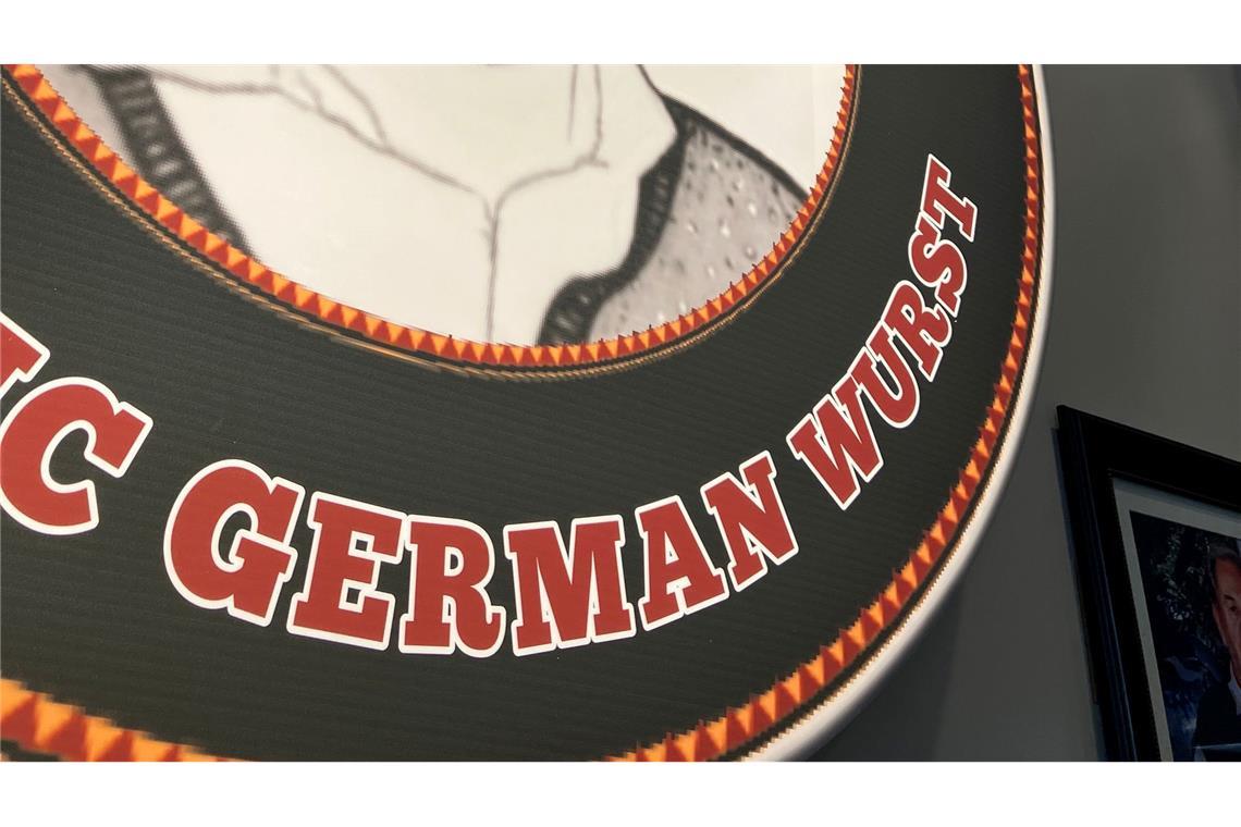 Mit der Currywurst-Bude hat Förster in Kenia seinem verstorbenen Opa ein kulinarisches Denkmal gesetzt.