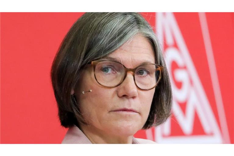 „Mit der IG Metall werden die Werke in Emden, Zwickau, Hannover und Neckarsulm nicht geschlossen“, verspricht IG-Metall-Chefin Christiane Benner.