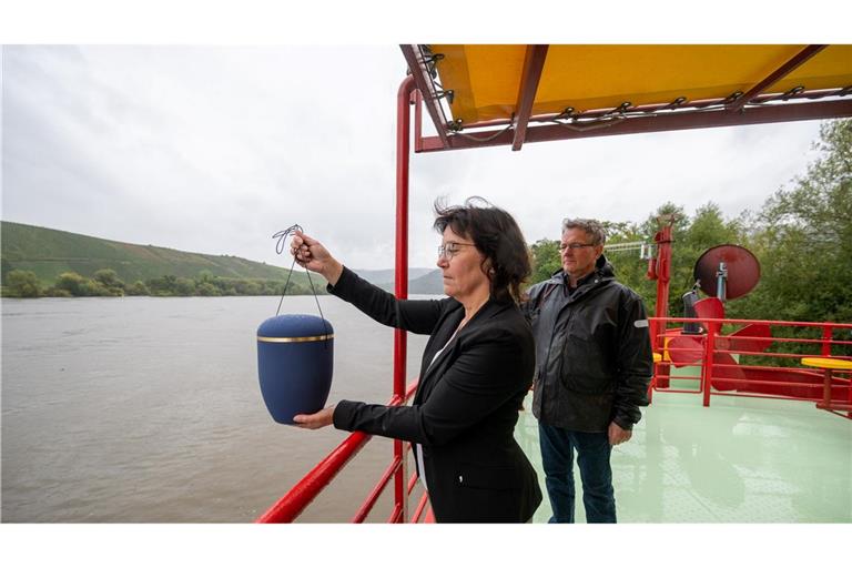 Mit der Neufassung des Bestattungsgesetzes sind neue Beisetzungen in Rheinland-Pfalz möglich. (Archivbild)