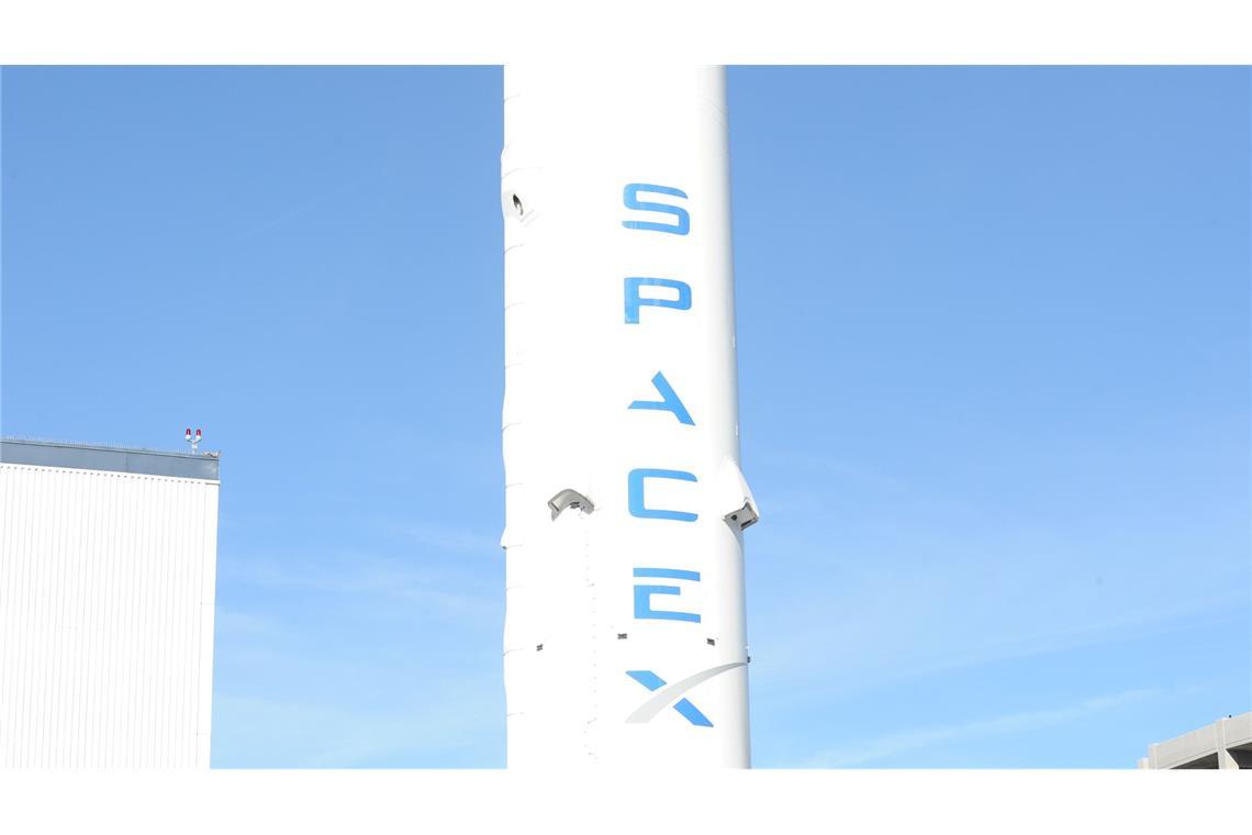 Mit der Rakete Falcon 9 machte sich SpaceX unverzichtbar für die US-Raumfahrt. (Archivbild)