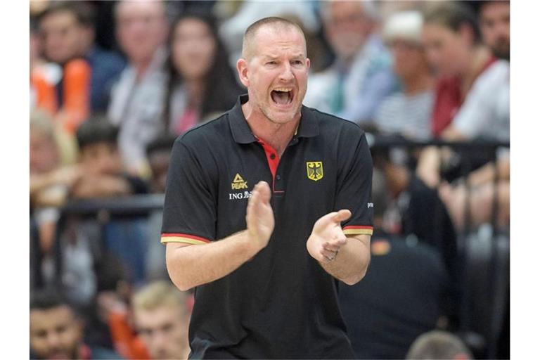Mit Deutschlands Basketballern in China gefordert: Bundestrainer Hendrik Rödl. Foto: Axel Heimken