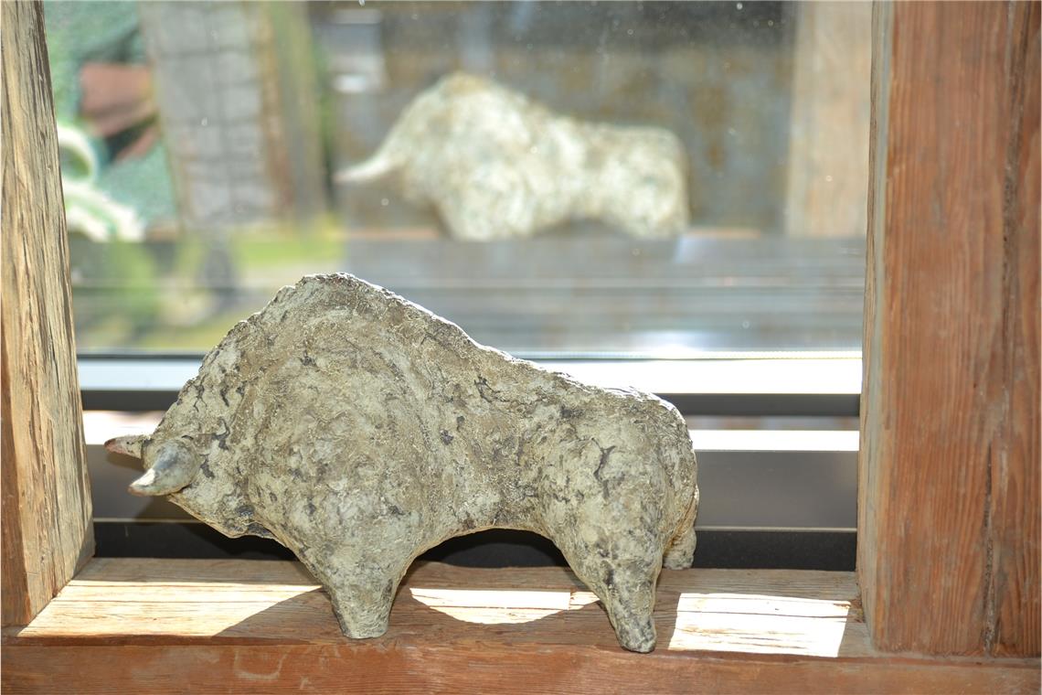 Stier-Sammlung: Fasziniert von der unbändigen Kraft der Tiere Mit einem Exemplar, entdeckt in einer Kunstgalerie in Marbach am Neckar, fing alles an.