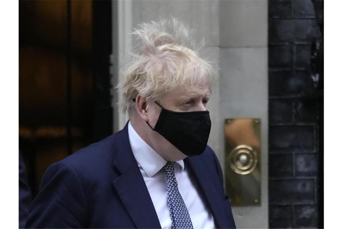 Polizei ermittelt nach Lockdown-Partys in der Downing Street Mit einem freiwilligen Abgang von Boris Johnson wird kaum gerechnet. Foto: Kirsty Wigglesworth/AP/dpa