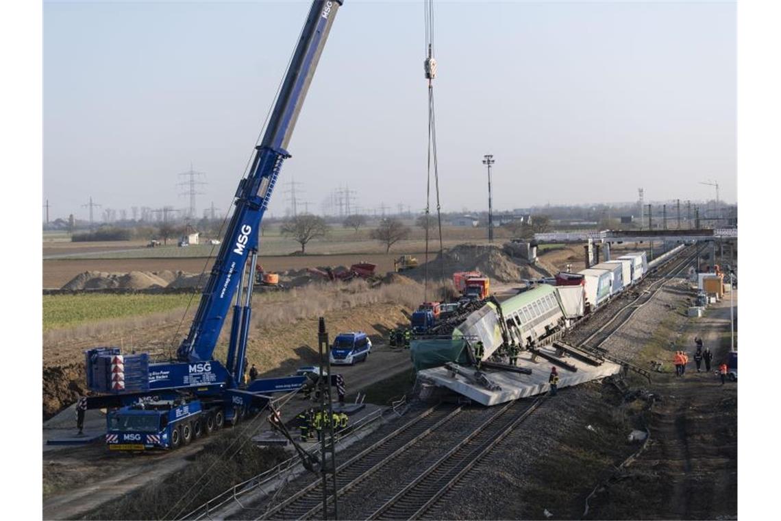 Bahnverkehr im Rheintal läuft nach Unfall wieder planmäßig