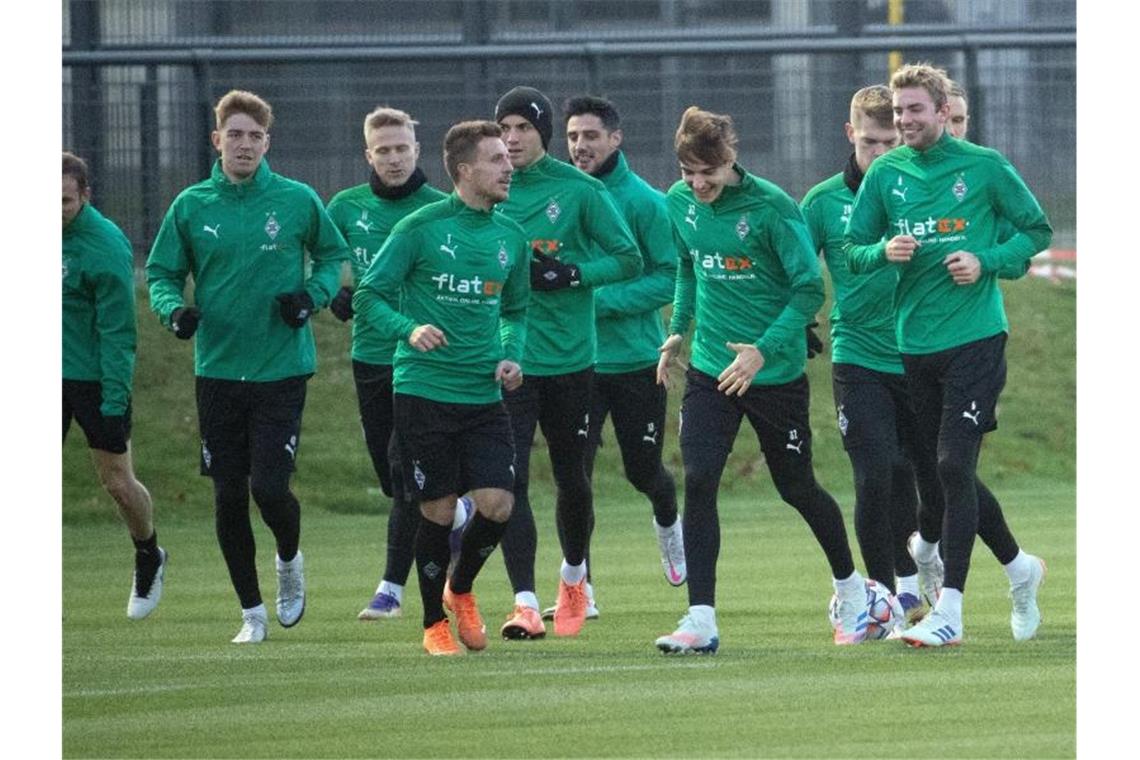 Mit einem Sieg gegen Donezk ist die Chance auf das Überwintern in Europa für Gladbach groß. Foto: Federico Gambarini/dpa