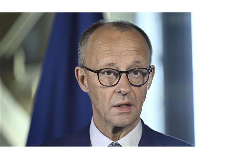 Mit einer deutlichen Botschaft an Putin: Friedrich Merz bei einer Pressekonferenz im finnischen Turku.