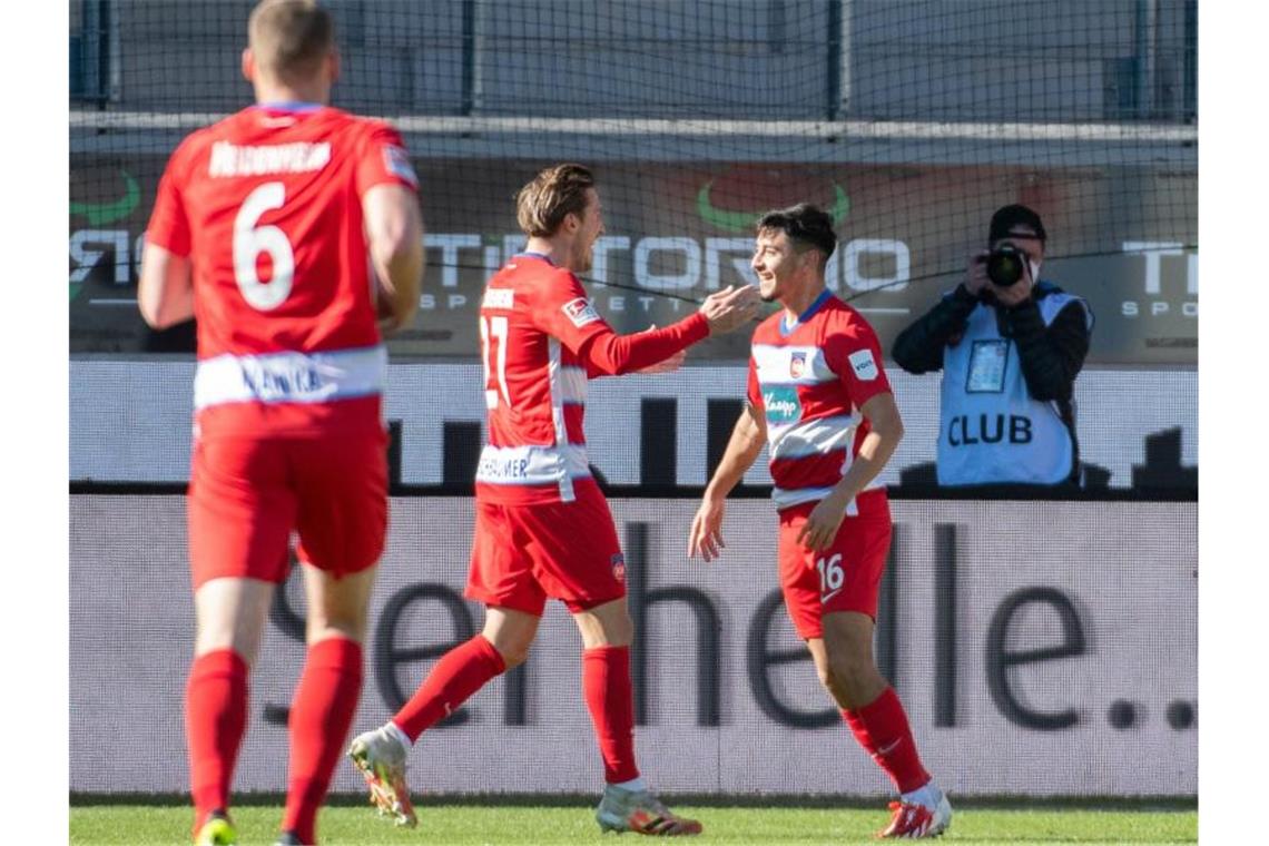 Mit Fortuna im Bunde: Heidenheim feierte einen Heimsieg gegen Düsseldorf. Foto: Stefan Puchner/dpa