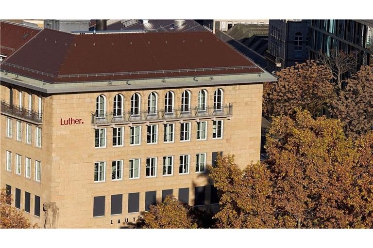 Mit klarer Sicht unfallfrei unterwegs: Luther Stuttgart hilft bei der Liquiditätsplanung. Die ist wie eine Windschutzscheibe für den Geschäftsführer.