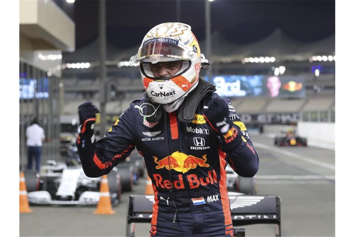 Mit Max Verstappen startet erstmals seit 2013 ein Nicht-Mercedes-Pilot in Abu Dhabi von der Pole-Position. Foto: Kamran Jebreili/Pool AP/dpa
