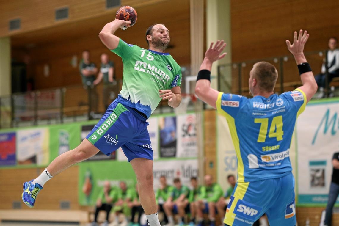 Finale eins im Kampf ums Weiterkommen Mit Oppenweiler/Backnang wohl nur noch einen Sieg vom großen Wurf entfernt: Kevin Wolf. Gelingt den Schwaben am Sonntag in eigener Halle ein Erfolg gegen TuS Dansenberg, dann wäre der Einzug in die Zwischenrunde der Aufstiegsserie wahrscheinlich schon perfekt. Foto: A. Becher