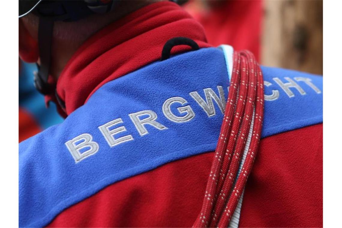 Mitglieder der Bergwacht. Foto: Matthias Bein/dpa-Zentralbild/dpa/Symbolbild