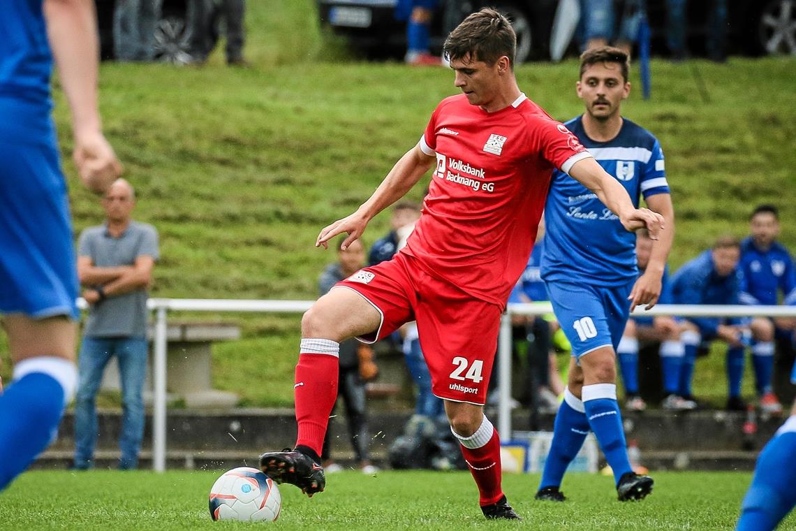 Mittelfeldspieler Louis Wiesheu könnte morgen vielleicht in der Startelf der TSG Backnang am Ball sein. Foto: A. Becher