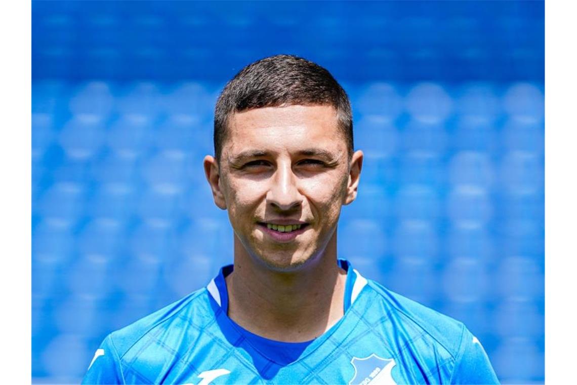 Mittelfeldspieler Robert Zulj verlässt Hoffenheim gen Bochum Mittelfeldspieler Robert Zulj. Foto: Uwe Anspach/dpa/Archivbild