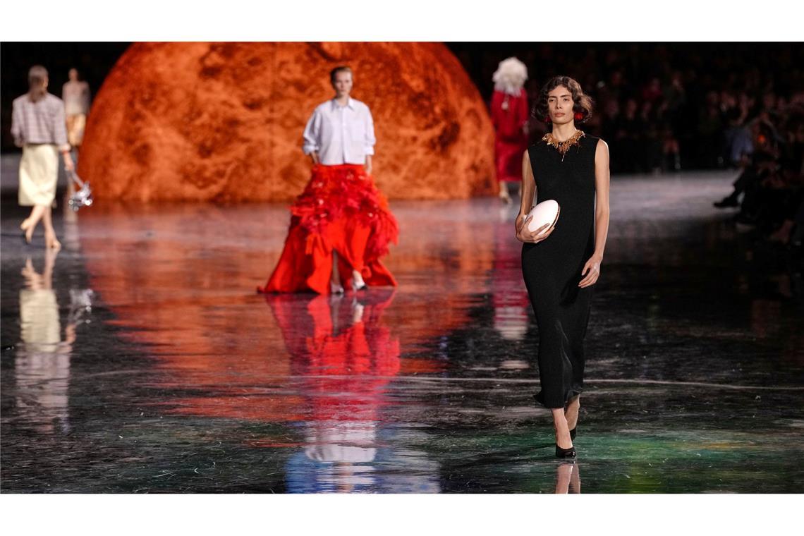 Models präsentierten Kreationen der Chanel-Kollektion Frühjahr/Sommer 2026.