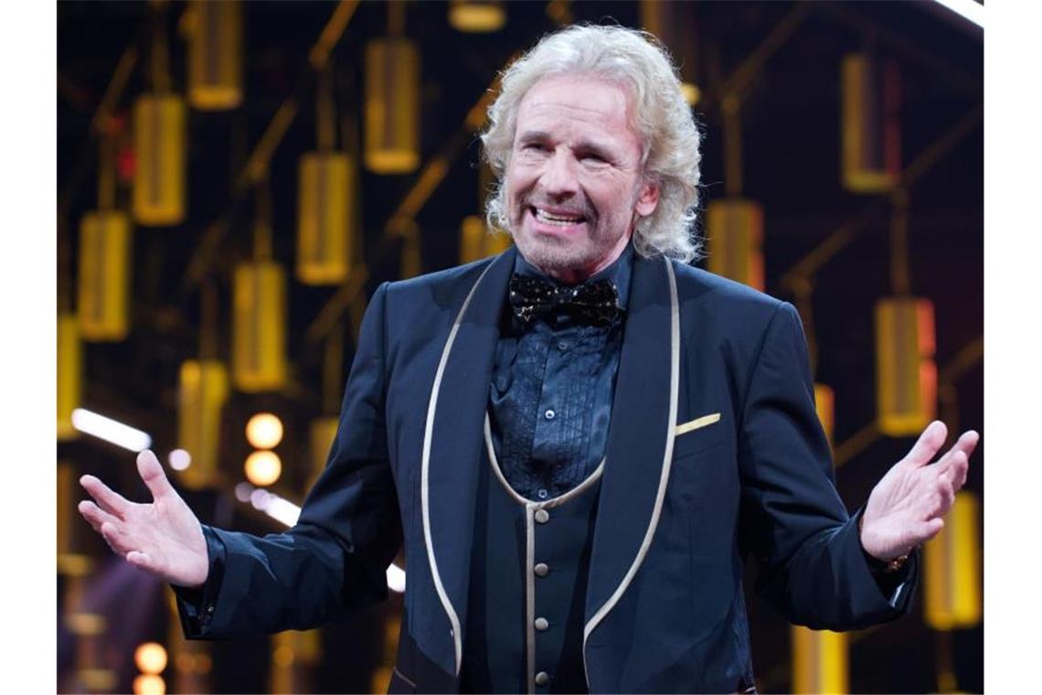 Moderator Thomas Gottschalk spricht im Oktober 2019 während der Verleihung des „Deutschen Comedypreises“. Der Entertainer ist dieses Jahr 70 Jahre alt geworden und hat live reingefeiert. Foto: Henning Kaiser/dpa