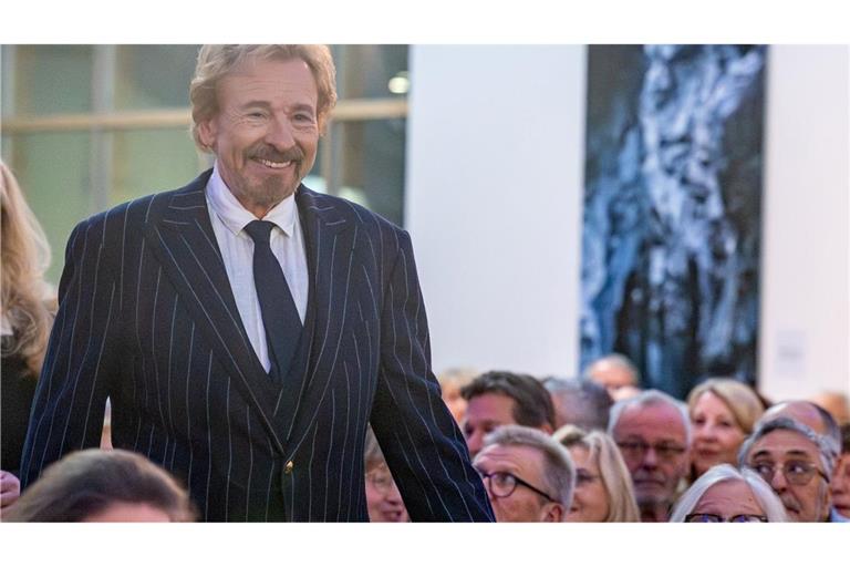 Moderator Thomas Gottschalk will sich nach einem Abschied aus dem TV-Geschäft für mindestens ein Jahr aus der Öffentlichkeit zurückziehen und reisen. (Archivbild)