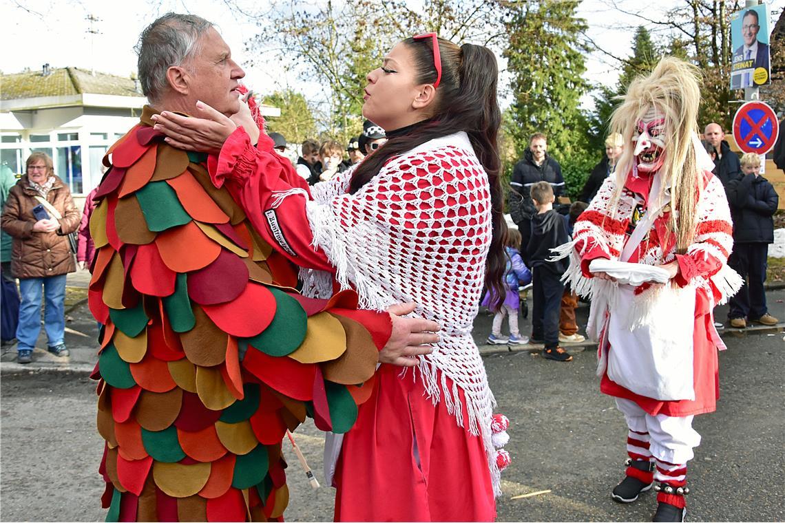 Moderator und Ehrenrat der Rechenspitzer, Ralph Mertlik, bekommt ein besonders h...
