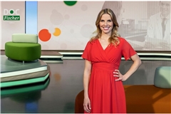 Moderatorin Julia Fischer.