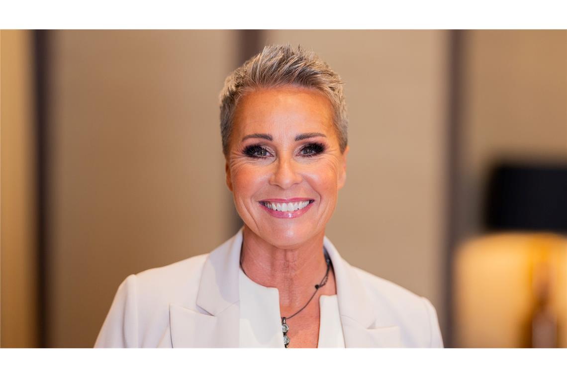 Promis, Lügen, Intrigen: So wird die neue "Verräter"-Staffel Moderatorin Sonja Zietlow ist die Spielleiterin - sie bestimmt die "Verräter".