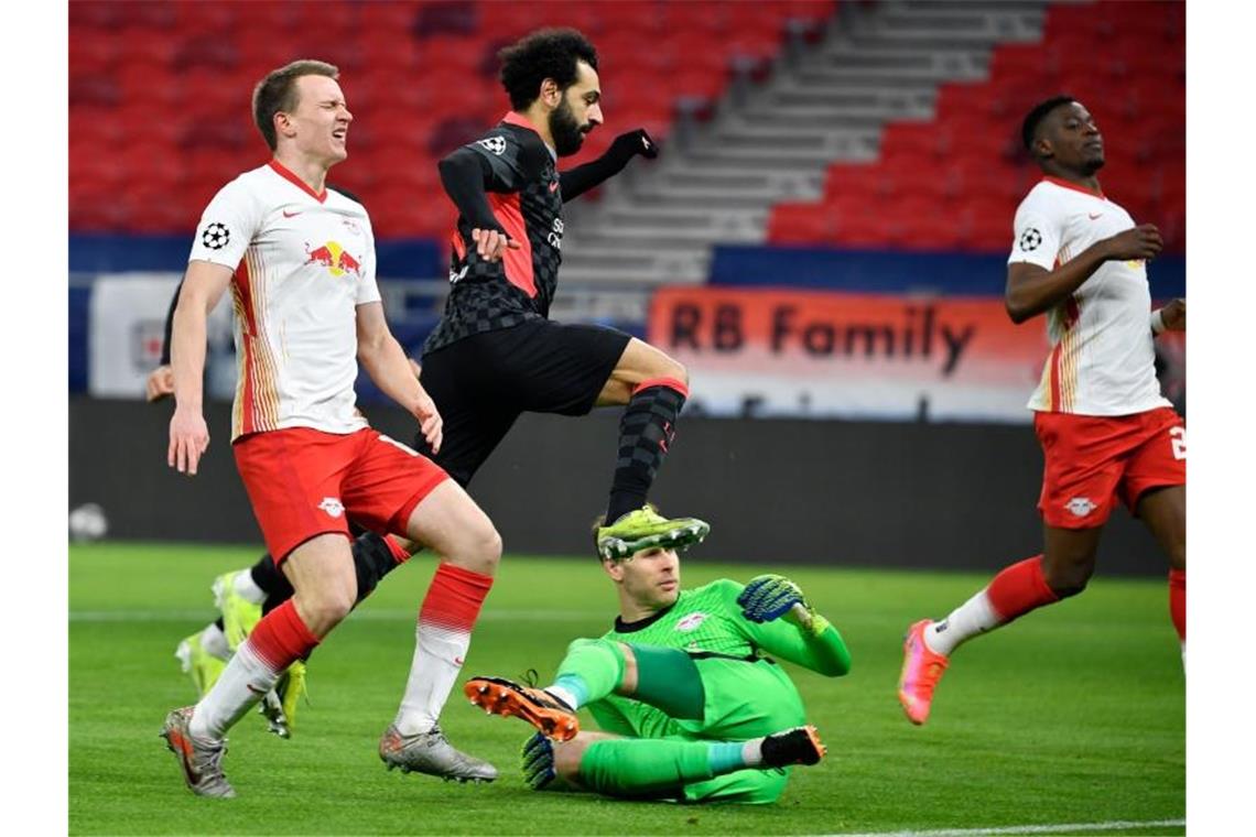 Salah und Mané treffen: Liverpool bestraft RB-Pannen-Abwehr Mohamed Salah (M.) traf für Liverpool zur Führung. Foto: Marton Monus/dpa