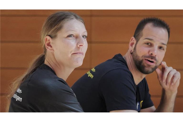 Mona Binder ist in Echterdingen raus, der bisherige Co-Trainer Benjamin Schwarz (rechts) übernimmt.
