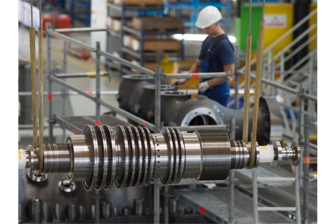 Montagehalle des Siemens-Turbinenwerks in Görlitz: Ein baldiges Ende der Flaute scheint vorerst nicht in Sicht. Foto: Sebastian Kahnert/zb/dpa