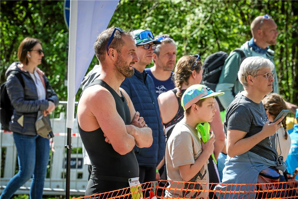 Moritz Dreher vom TC Backnang hat sein Rennen beendet und schaut, was die Konkur...
