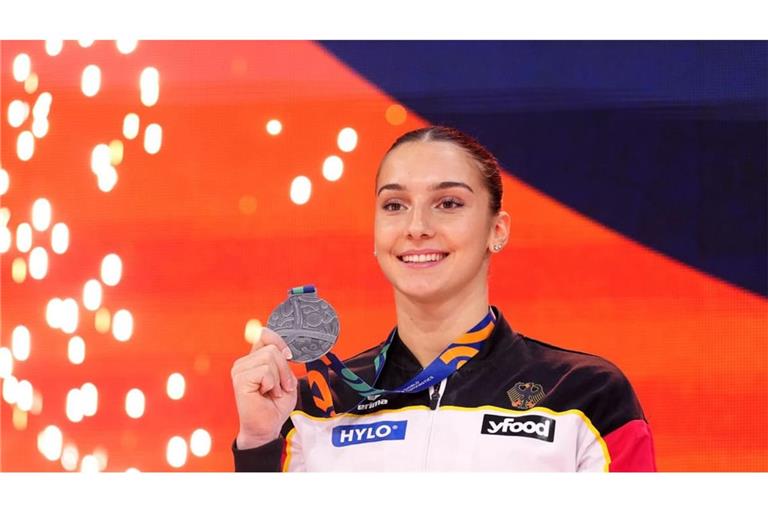 MTV Stuttgart-Turnerin Helen Kevric aus Ostfildern hat bei der Turn-WM in Rotterdam Silber am Stufenbarren gewonnen.