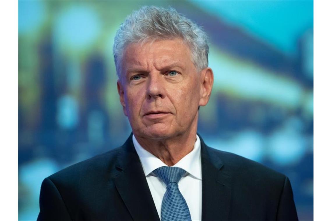 Reiter bekräftigt: Keine Zuschauer-Garantie für EM Münchens Oberbürgermeister Dieter Reiter kann keine Zuschauer-Garantie für die EM abgeben. Foto: Sven Hoppe/dpa