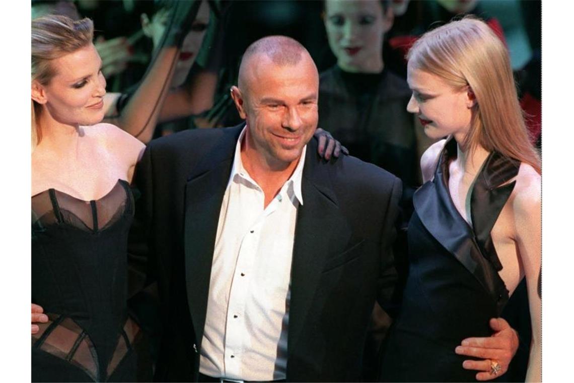 Modeschöpfer Thierry Mugler mit 73 Jahren gestorben Mugler gehörte zu den großen französischen Modeschöpfern Sein Name wird in einem Atemzug mit Größen wie Yves Saint Laurent oder Jean Paul Gaultier genannt. Foto: Remy De La Mauviniere/AP/dpa