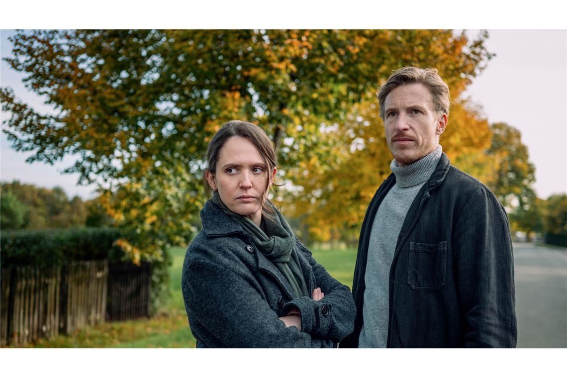 Murphy und Herbst scheinen Gefallen aneinander zu finden, doch beide bringen einiges an emotionalem Gepäck mit.