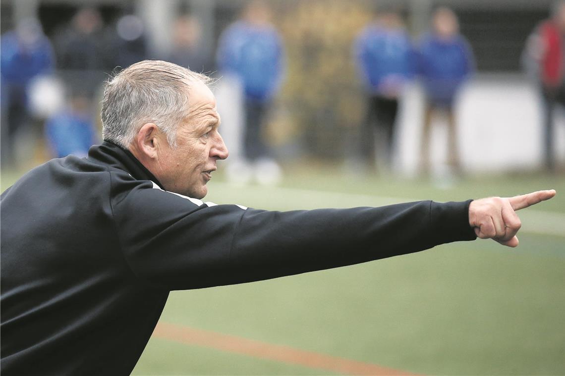 Murrhardts Trainer Markus Reule muss seine Emotionen noch mehr im Zaum halten. Foto: A. Becher