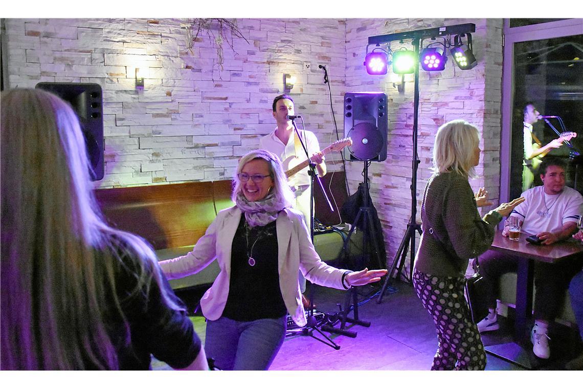 Musiker Maurice - Rock,Pop,Schlager - Italienisch & International im Tante Emma....
