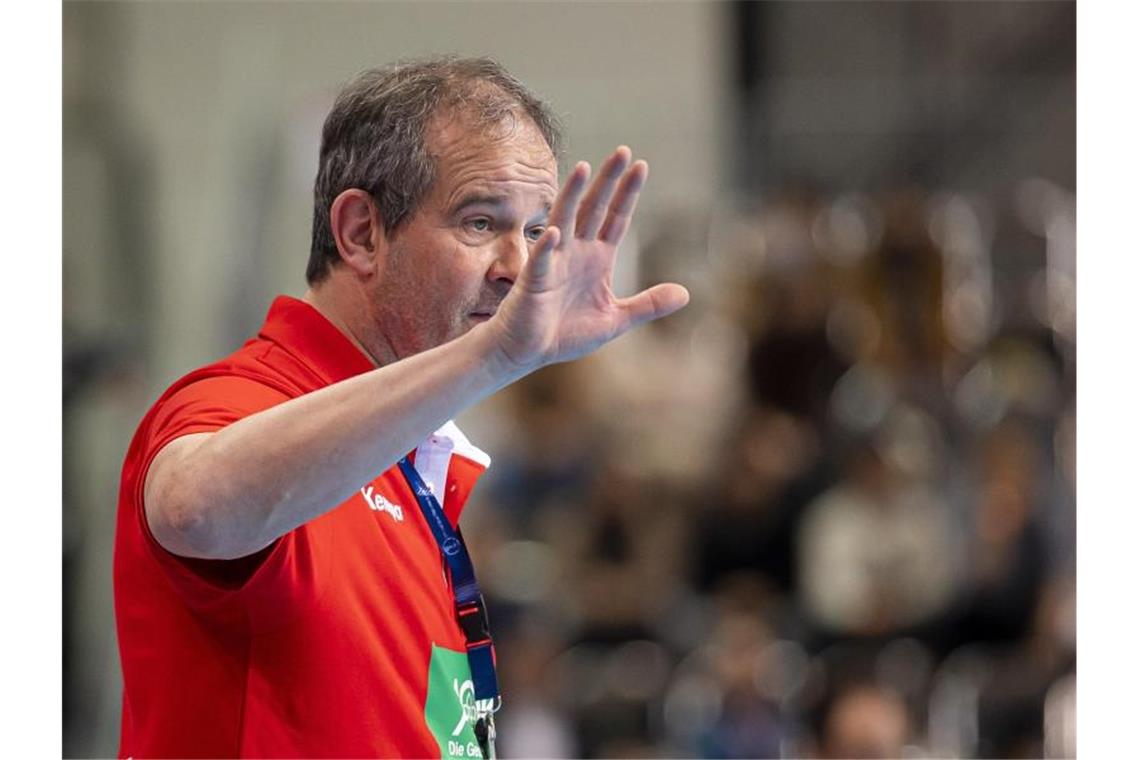Muss Deutschlands Handballerinnen in Corona-Zeiten auf die EM vorbereiten: Bundestrainer Henk Groener. Foto: Marco Wolf/wolf-sportfoto/dpa