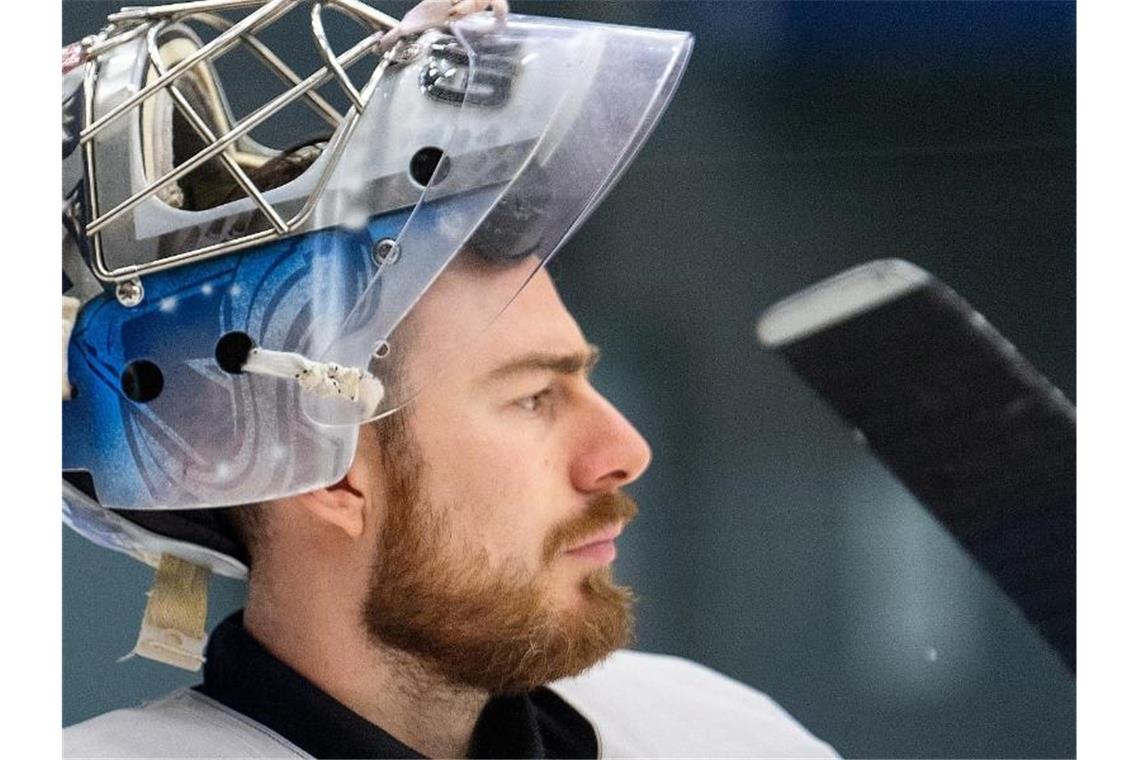 Seider fällt gegen Kanada aus - Grubauer-Einsatz fraglich Muss gegen Kanada wohl passen: DEB-Goalie Philipp Grubauer. Foto: Monika Skolimowska