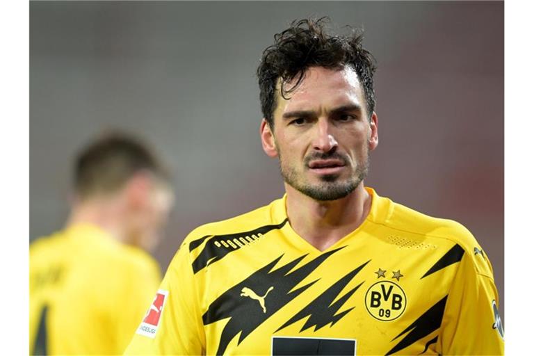 Muss wegen einer Knieblessur pausieren: Mats Hummels. Foto: Soeren Stache/dpa-Zentralbild/dpa