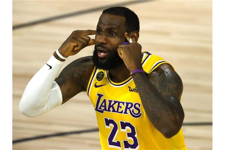 Musste mit den Los Angeles Lakers eine Pleite gegen Oklahoma hinnehmen: LeBron James. Foto: Kevin C. Cox/Pool Getty Images/AP/dpa