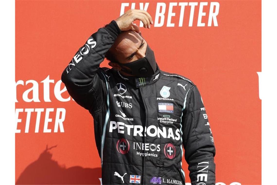 Musste sich diesmal mit dem zweiten Platz zufrieden geben: Weltmeister Lewis Hamilton. Foto: Andrew Boyers/Pool Reuters/AP/dpa