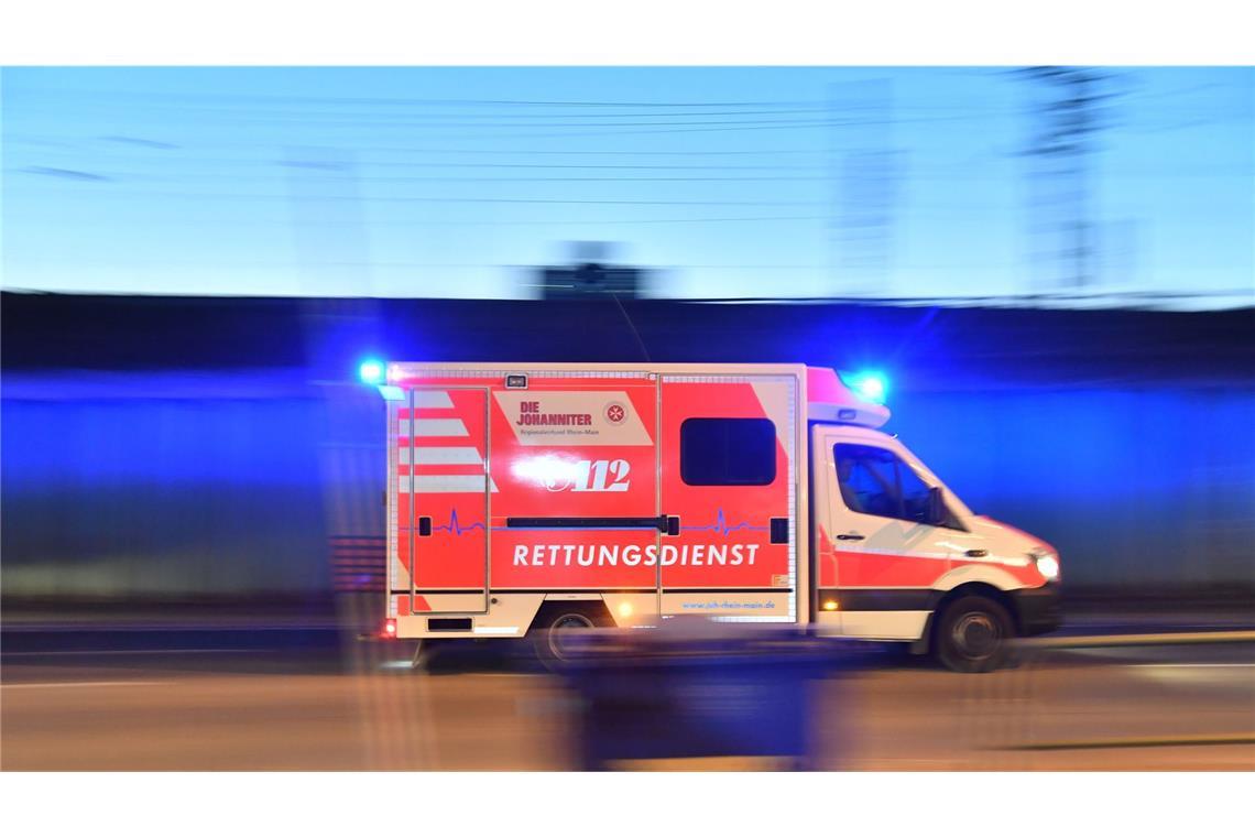 Mutter und Kind wurden in ein Krankenhaus eingeliefert. (Symbolbild)