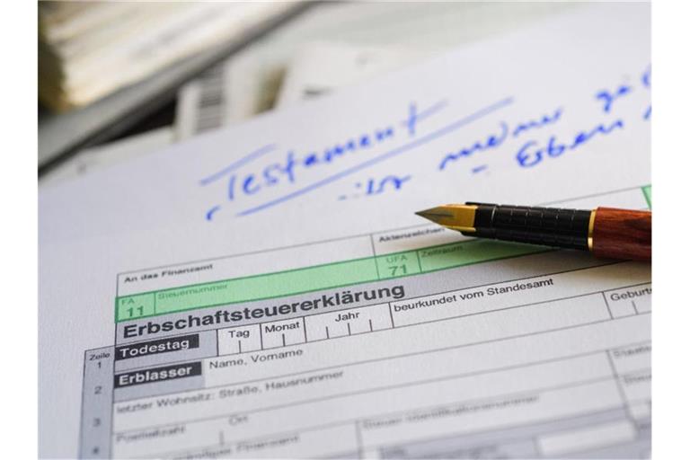 Nach Angaben von Experten verschäft die „absolute Vermögensungleichheit“ die Erbschaftswelle. Foto: Hans-Jürgen Wiedl/dpa-Zentralbild/dpa