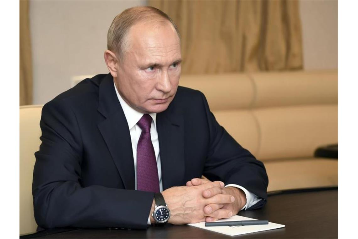 Protest in Armenien gegen Abkommen zu Berg-Karabach Nach Ansicht des russischen Präsidenten Wladimir Putin ist die unterzeichnete Vereinbarung die Grundlage für eine langfristige Lösung des Karabach-Problems. Foto: Alexei Nikolsky/Pool Sputnik Kremlin/AP/dpa